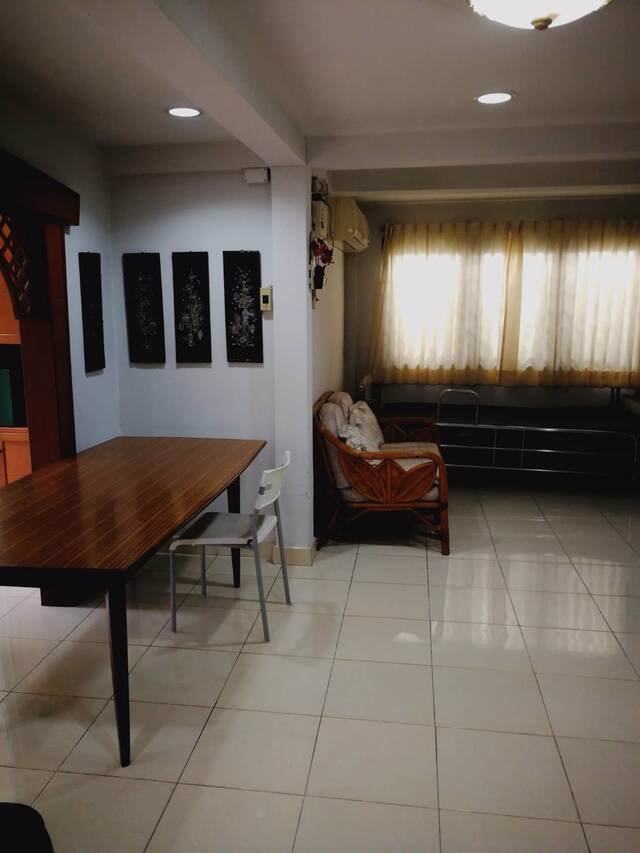 hr422ให้เช่าบ้านเดี่ยวเล่นระดับ-3-ชั้น-หมู่บ้านธันธวัช-5-วัชรพล-เดินทางสะดวก