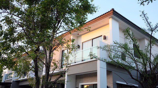 hs263ขายบ้านเดี่ยวสองชั้น-เนื้อที่-55-ตรว-หมู่บ้านเดอะ-ซิตี้-พัฒนาการ-ตกแต่งสวย-ทำเลดีใกล้ซีคอนสแคว