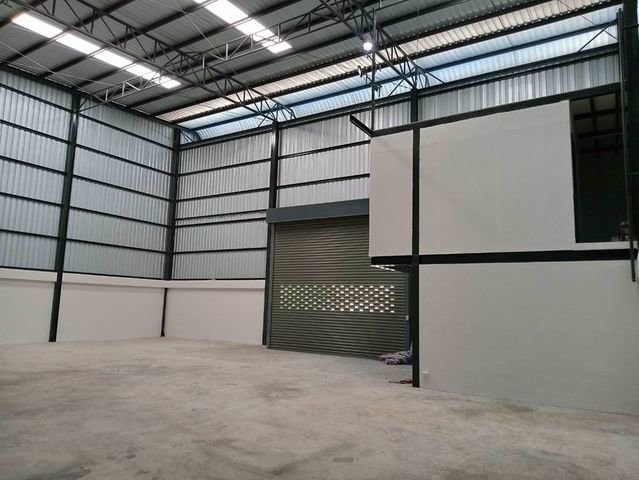 bs393ให้เช่าโกดังพร้อมออฟฟิศ-พื้นที่ใช้สอย-300-ตรมซอยลาดกระบัง-14-1-ใกล้สนามบินสุวรรณภูมิ
