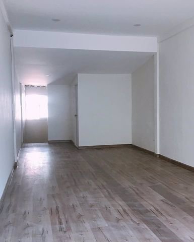 bs397ให้เช่าตึกแถว-3-ชั้น-พื้นที่ใช้สอย-148-ตรมซอยสาธุประดิษฐ์-6-เหมาะทำเป็นโฮมออฟฟิศหรือเก็บของ