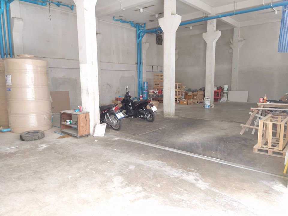 bs398ให้เช่าอาคารชั้น-1-พื้นที่ใช้สอย-215-ตรม-ซอยจันทน์-16-เขตสาทร-เหมาะทำเป็นคลังค้า-ทำเลดีใกล้แม็