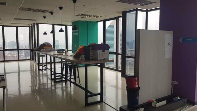 bs403ให้เช่าพื้นที่สำนักงาน-65480-ตรมในอาคารอาร์เอส-ทาวเวอร์-เดินทางสะดวก-ใกล้mrt-ศูนย์วัฒนธรรม