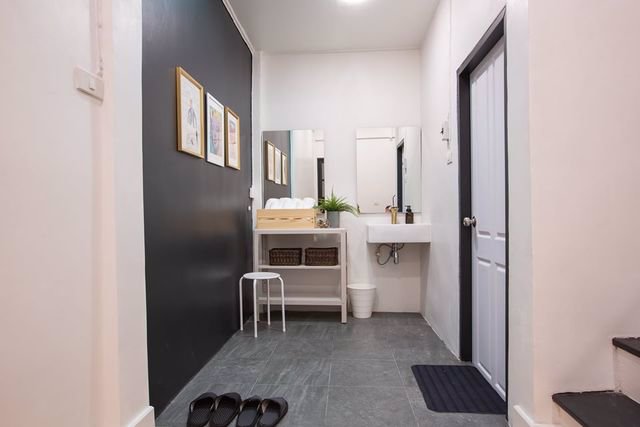 hr448ให้เช่าทาวน์เฮ้าส์-3-ชั้น-ซอยสาทร-11-ตกแต่งเฟอร์ครบพร้อมอยู่-ใกล้btsสุรศักดิ์