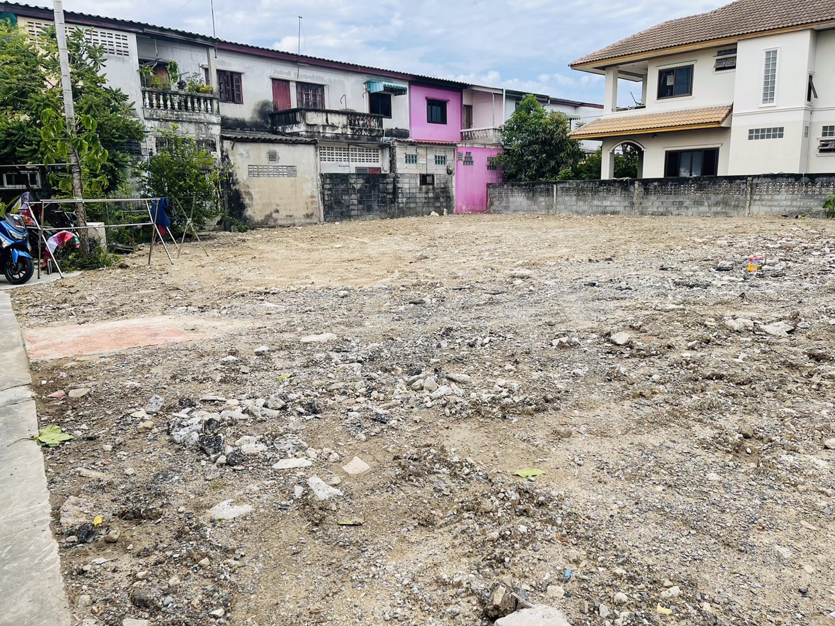 ขายที่ดินเปล่าถมแล้ว-ซอยรามอินทรา-65แยก2