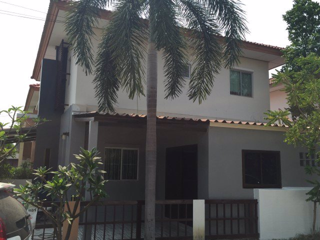 ให้เช่า-บ้านแฝดพร้อมพัฒน์กรีนโนวา-แปลงหัวมุมสวยๆ-น่าอยู่-คลองสามวา-รามอินทรา