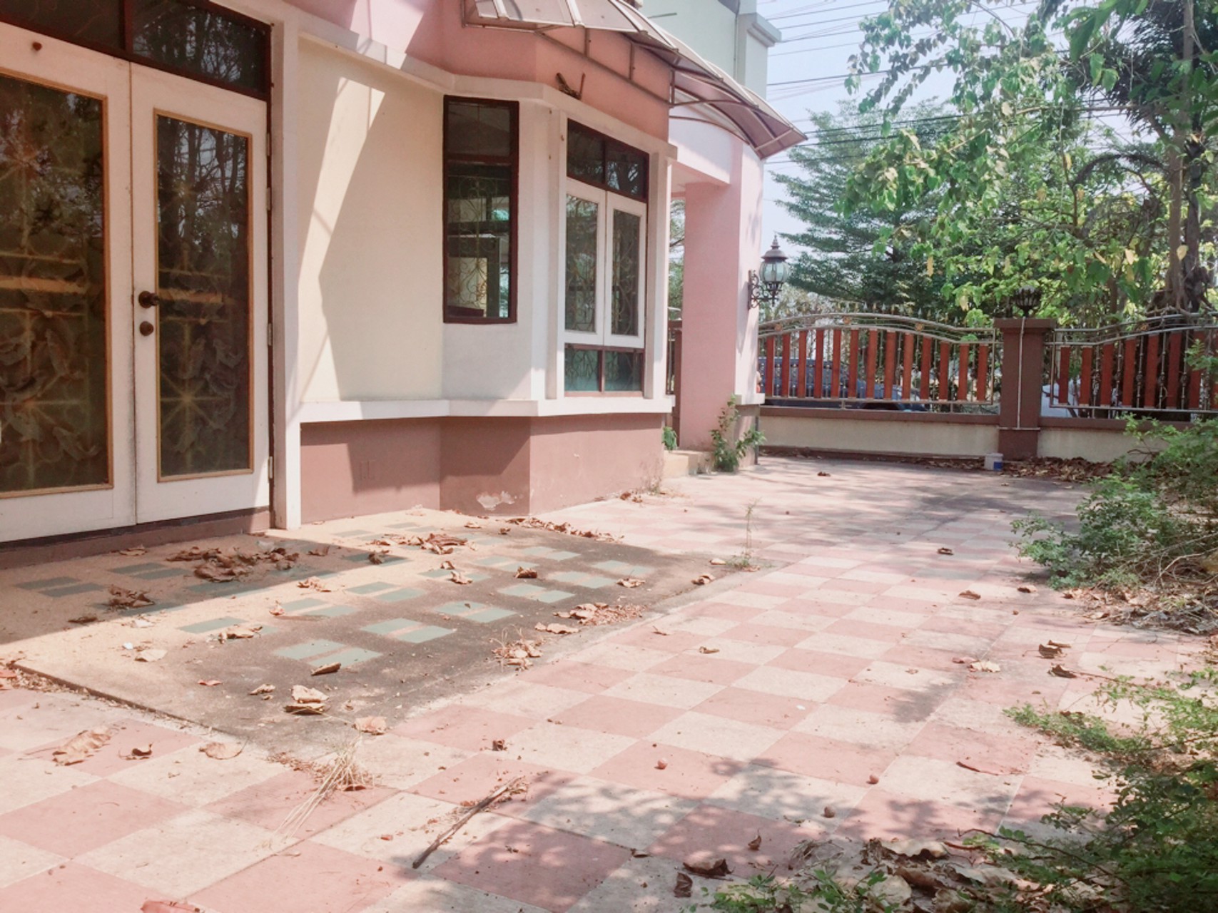 ขายด่วนบ้านเดี่ยว2ชั้นทรงสวยทำเลดี