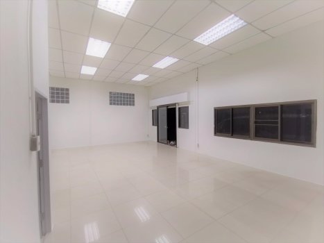 ให้เช่าโกดังพัฒนาการ38-ขนาด-480-ตารางเมตร-พร้อมออฟฟิศขนาดใหญ่-ทำเลทองศูนย์กลางของถนนพัฒนาการ