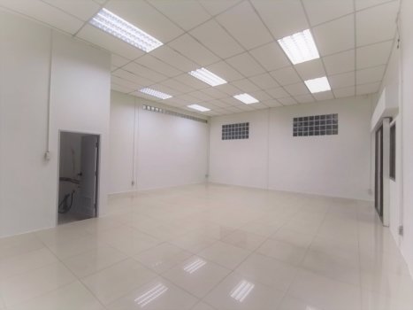 ให้เช่าโกดังพัฒนาการ38-ขนาด-480-ตารางเมตร-พร้อมออฟฟิศขนาดใหญ่-ทำเลทองศูนย์กลางของถนนพัฒนาการ