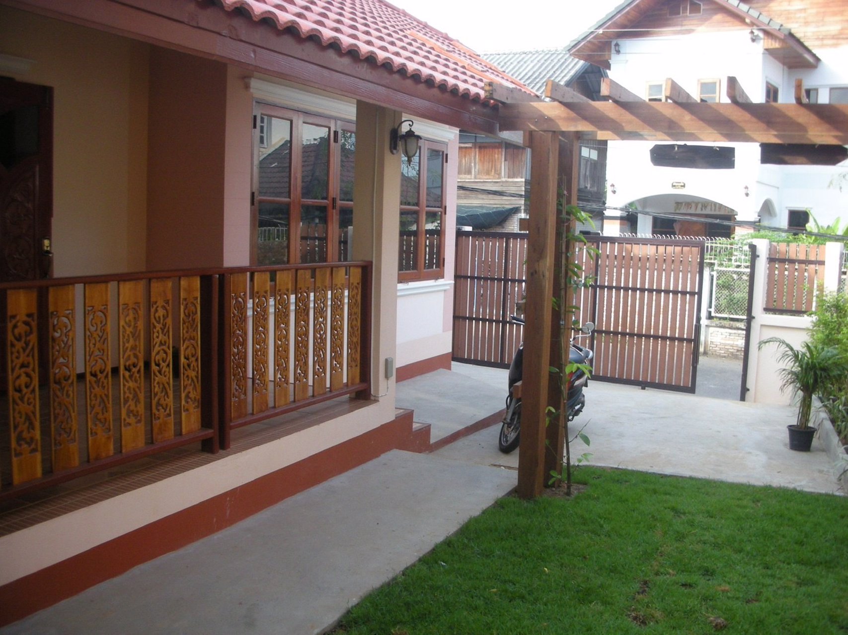 บ้านเดี่ยว-ชั้นเดียว-สไตล์รีสอร์ท-กลางเมืองอุบลราชธานี