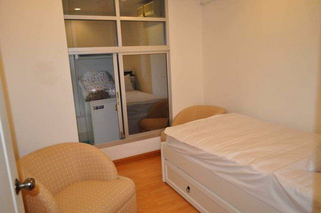 s35077-ให้เช่าคอนโดสาทรเฮ้าส์-2นอน-1น้ำ-ใกล้สีลม-ติดทางขึ้นbts