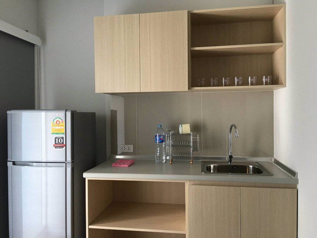 c36001-ให้เช่า-issi-condo-สุขสวัสดิ์-ชั้น-12-วิวสระ-8000บาท