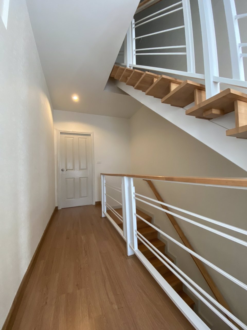 ขายบ้านทาวน์โฮม3ชั้นถนนนวมินทร์86-หมู่บ้านเดอะแพลนท์-ซิตี้-นวมินทร์-86-ติดกับเทสโก้โลตัส-นวมินทร์-พร